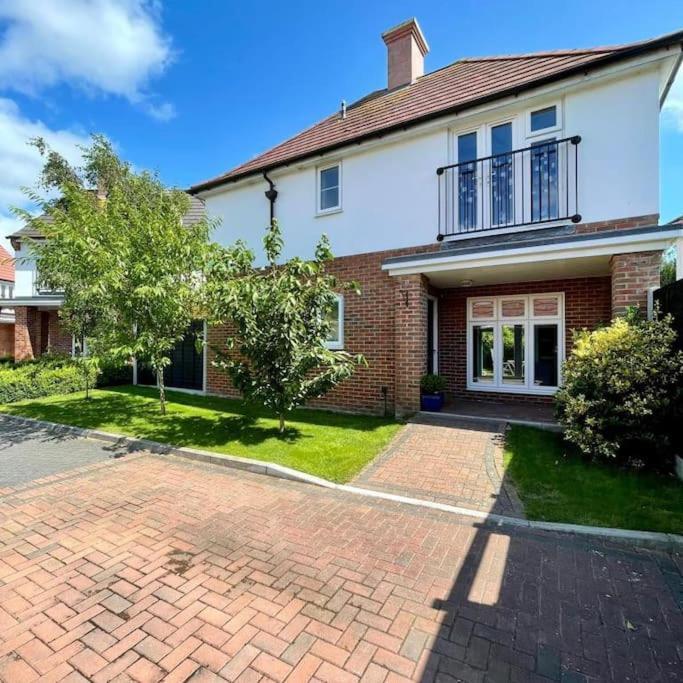 Bournecoast - Detached House With Parking And Garden - Hb7358 Villa Christchurch  Exterior photo